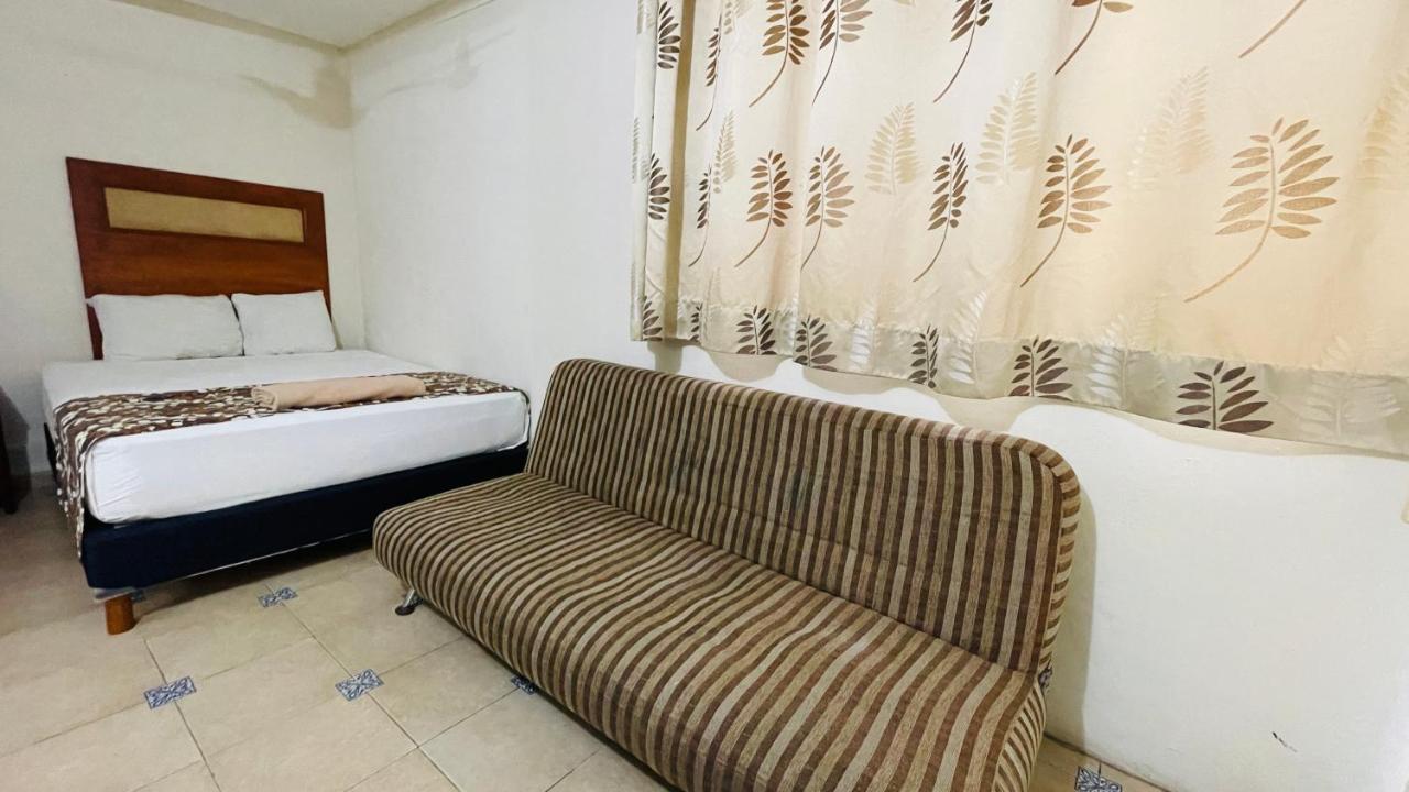 Hotel B&B - 5Th Avenue Playa del Carmen Exterior foto A sofa bed